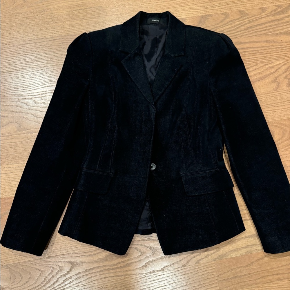 Theory jacket size 4